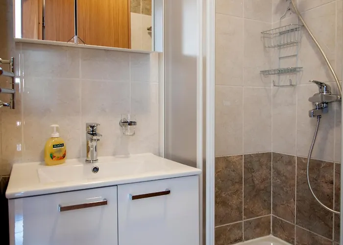 Apartmenthaus Kosirina-tisno Daire Tisno