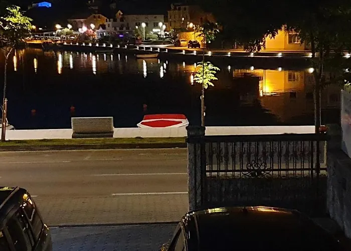 Apartmenthaus Kosirina-tisno Daire Tisno