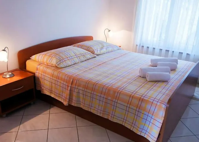 Apartmenthaus Kosirina-tisno *